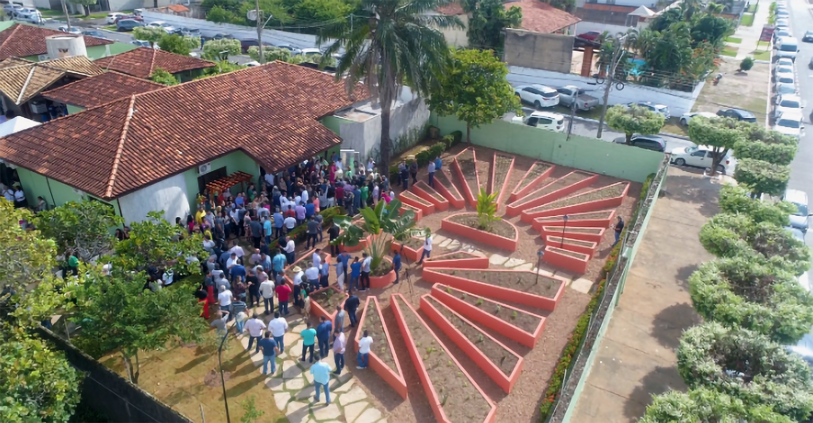 PROGRAMA DE ASSISTÊNCIA A MENINAS E MULHERES NA CASA DE SARITA PODE SE TORNAR PERMANENTE, PROJETO DO PREFEITO DE VÁRZEA GRANDE