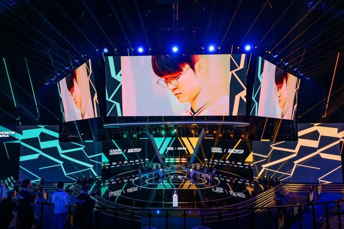 Cinco estrelas dos esports para ficar de olho na EWC 2025