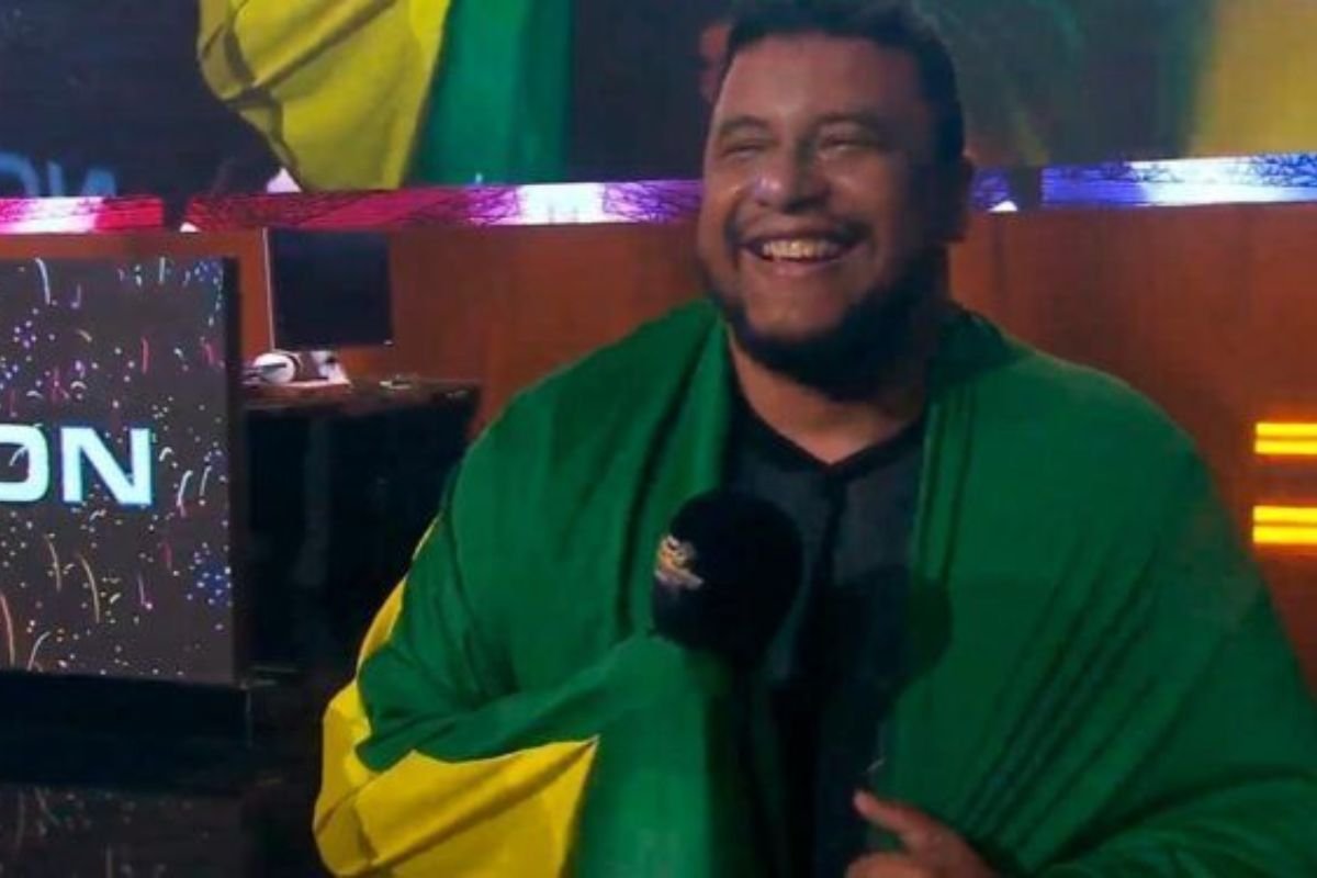 Brasileiro Lauyagami conquista título mundial no The King of Fighters XV