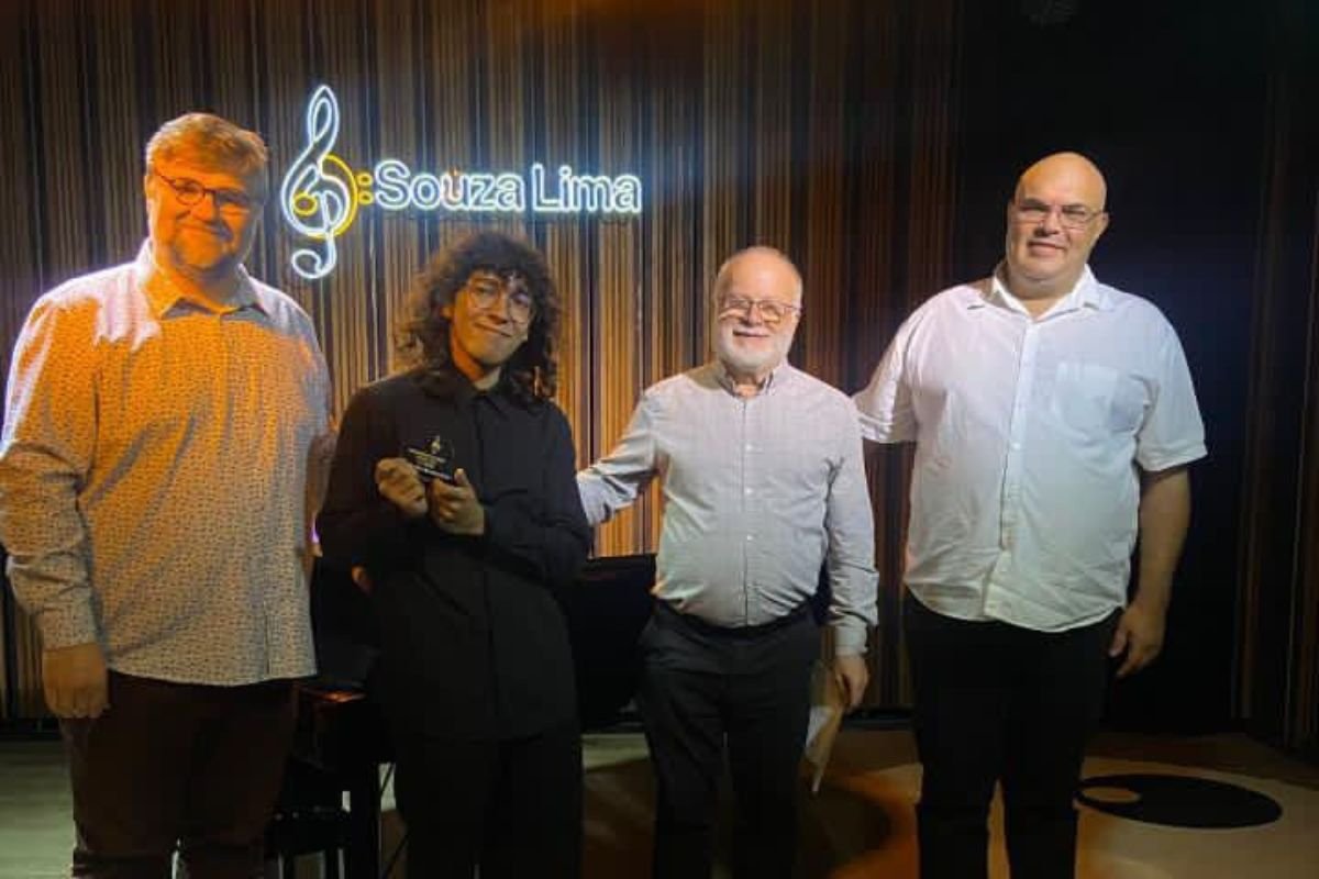 Jovem pianista de Várzea Grande conquista terceiro lugar em concurso nacional